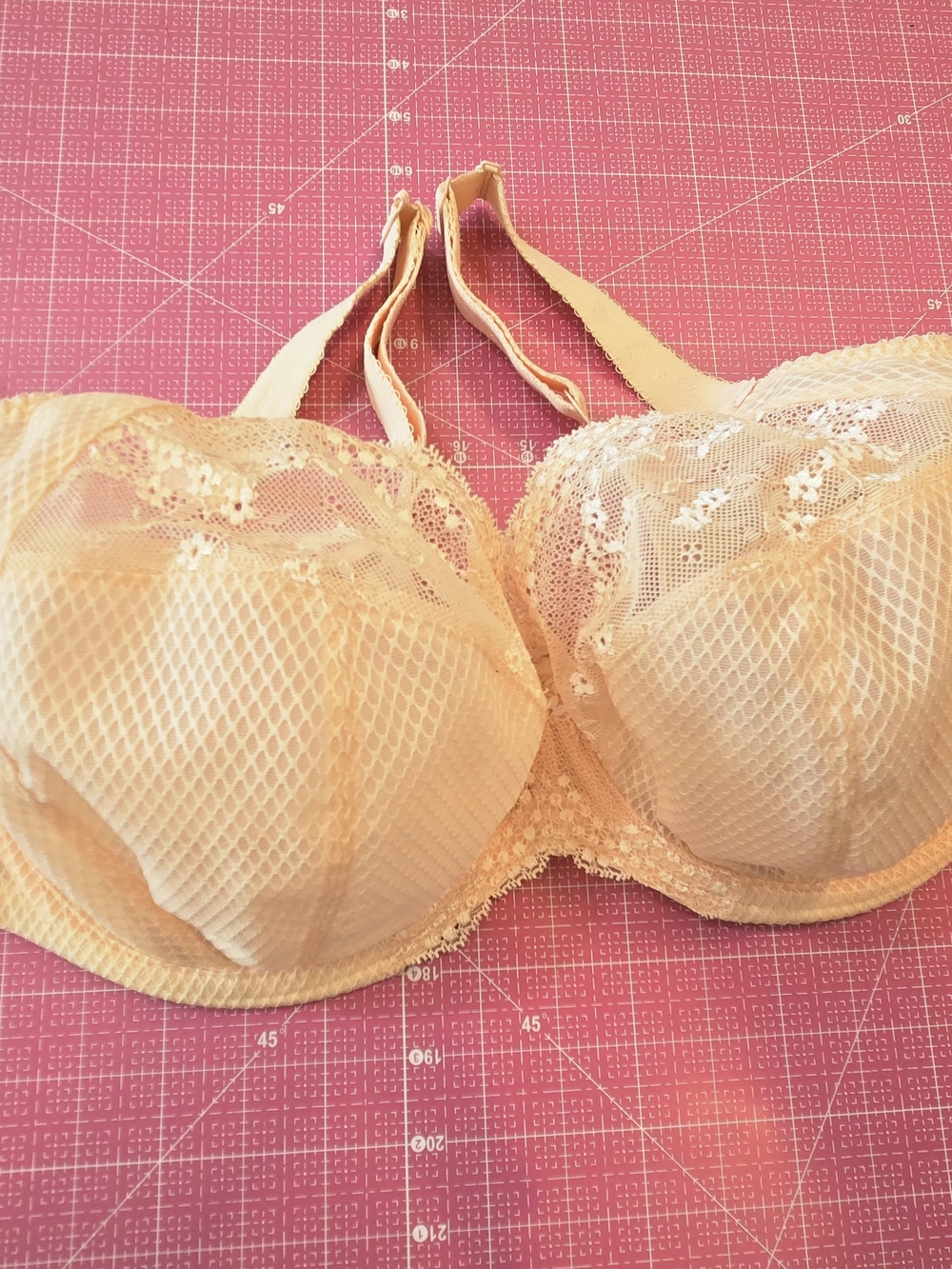 Elomi Peach Lace Underwire Bra 42h